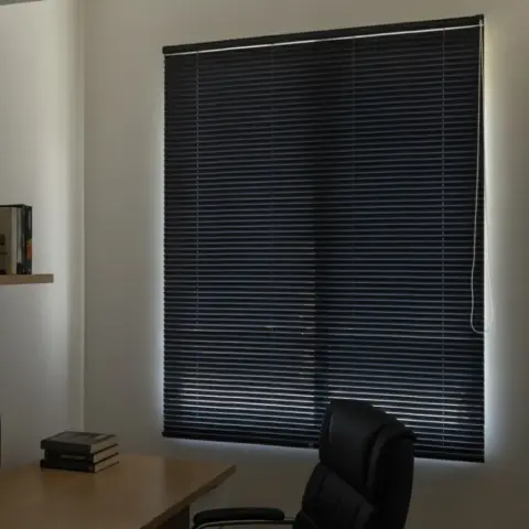 Easy Aluminium made-to-measure blind
